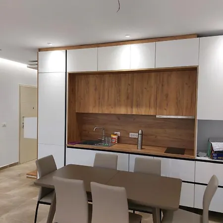 Illyrian Elite Gjiri I Lalezit